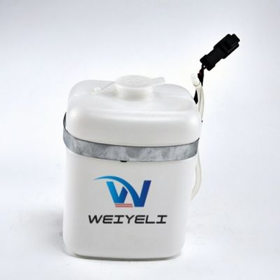 Yuchai 12V/24V Wiper Washer Spray Bottle Windshield Washer Spray Bottle Auxiliary Water Tank