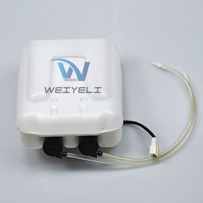 Excavator Washer Wiper Spray Bottle 85315-0B010 XGQS66X-1 For XCMG 12V / 24V
